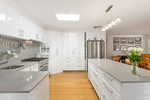 KARINYA - MORNINGTON - Accommodation Mt Buller 1