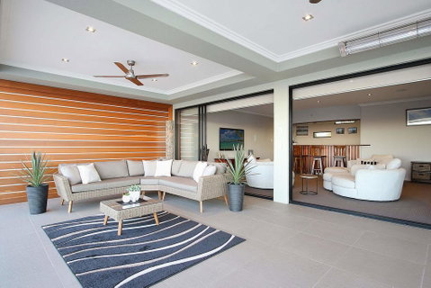 Lang Street Luxury Retreat - Mulwala - Accommodation Mt Buller 3
