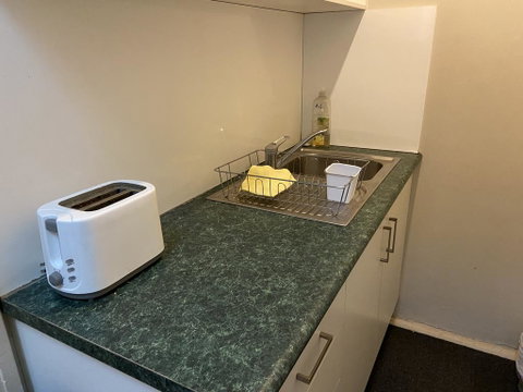 Leeton Hotel - Accommodation Mt Buller 1