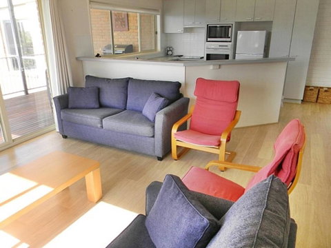 LIFE'S A BEACH - Accommodation Mt Buller 1