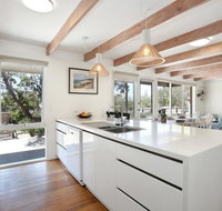 Luxury Beach House only 250m to No 16 Back Beach - Accommodation Mt Buller