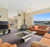 Manfield City Waterfront View Cottage - Accommodation Mt Buller