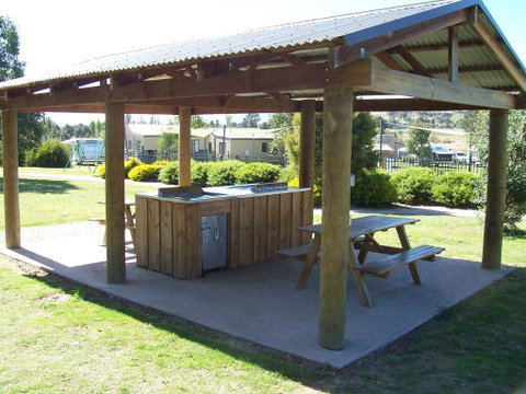 Mansfield Holiday Park - Accommodation Mt Buller 2