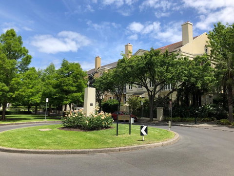MCG, Rod Laver, City - Best Location In Melbourne - Accommodation Mt Buller 3