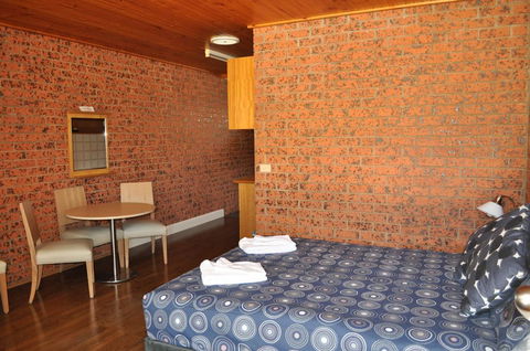 Merrijig Motor Inn - Accommodation Mt Buller 1