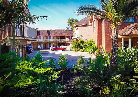 Monte Villa Motor Inn - Accommodation Mt Buller 2