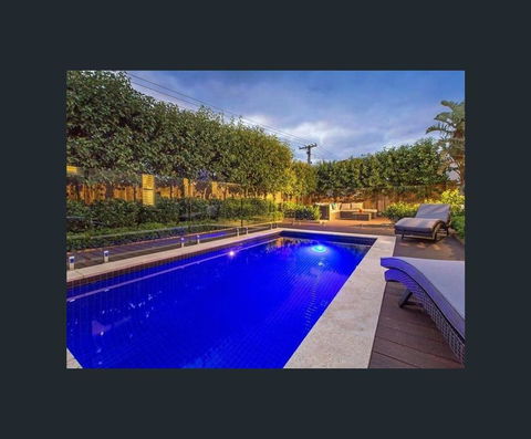 Mornington Escapes - Accommodation Mt Buller 0