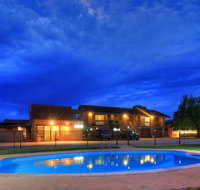 Motel Meneres - Accommodation Mt Buller