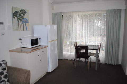Motel Miramar - Accommodation Mt Buller 1