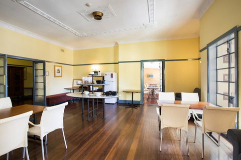 Captain Stirling Hotel - Accommodation Mt buller 13