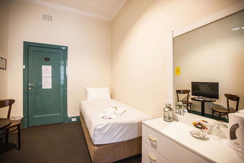 Captain Stirling Hotel - Accommodation Mt buller 34