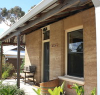 Hotham Ridge Winery and Cottages