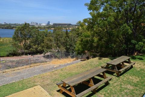 Lawley Luxury Views - Perth City, Swan River - Accommodation Mt buller 33