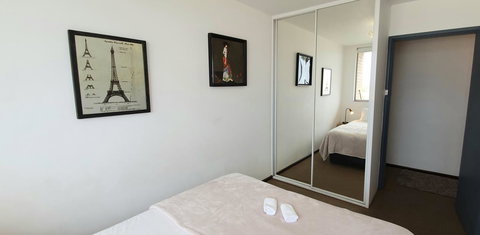 Lawley Luxury Views - Perth City, Swan River - Accommodation Mt buller 11