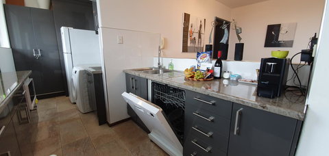 Lawley Luxury Views - Perth City, Swan River - Accommodation Mt buller 16