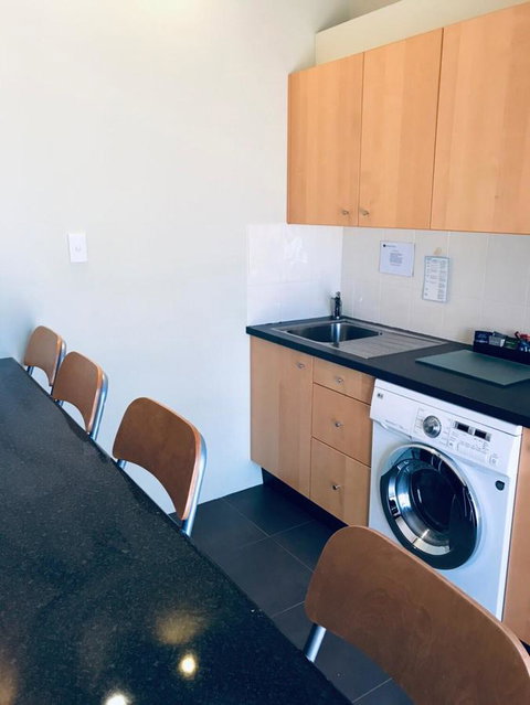 Joondalup City Hotel - Accommodation Mt Buller 3