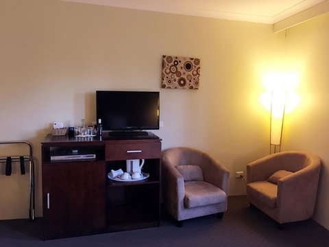 Joondalup City Hotel - Accommodation Mt Buller 9