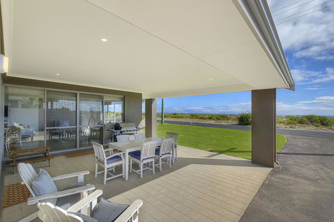 Into The Blue - Accommodation Mt Buller 1