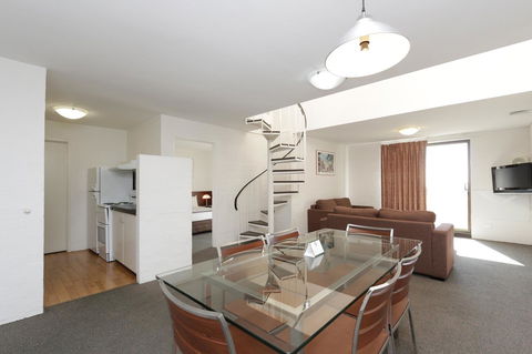 Atrium Hotel Mandurah - Accommodation Mt Buller 17