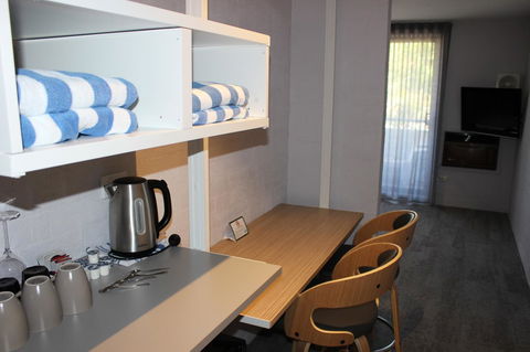 Atrium Hotel Mandurah - Accommodation Mt Buller 11