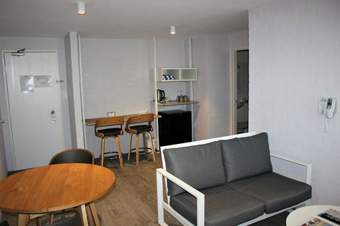 Atrium Hotel Mandurah - Accommodation Mt Buller 12