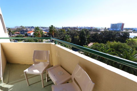 Atrium Hotel Mandurah - Accommodation Mt Buller 19