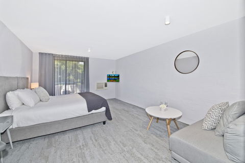 Atrium Hotel Mandurah - Accommodation Mt Buller 14