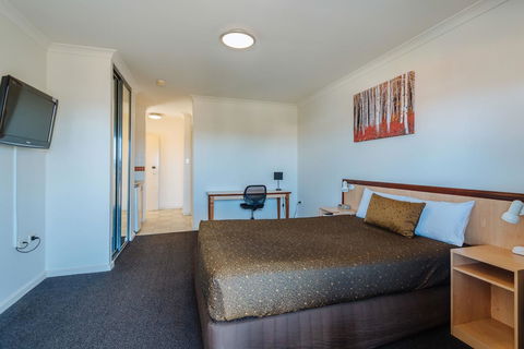 Canning Bridge Auto Lodge - Accommodation Mt Buller 5