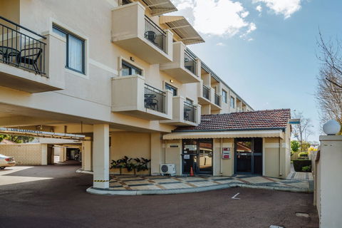 Canning Bridge Auto Lodge - Accommodation Mt Buller 8