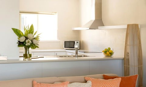 The Marina Hotel - Mindarie - Accommodation Mt Buller 19