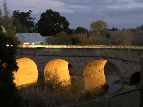 Richmond Bridge Accommodation â€œTwo The Bridgeâ€ - Accommodation Mt Buller 31