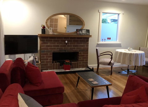 Richmond Bridge Accommodation â€œTwo The Bridgeâ€ - Accommodation Mt Buller 5