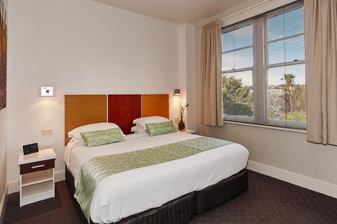 Auldington Hotel - Accommodation Mt Buller 8