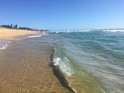 NEW UPMARKET COMFORTABLE 2 Bed, 2 Bath, OCEAN VIEWS, 250m To BUDDINA BEACH! - Accommodation Mt Buller 0