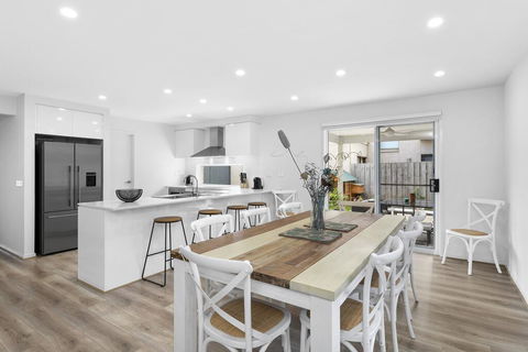 OCEAN BREEZE Family Home - Accommodation Mt Buller 1