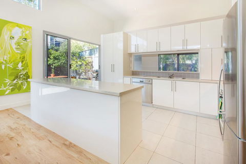 PALM COURT RETREAT - MORNINGTON - Accommodation Mt Buller 3