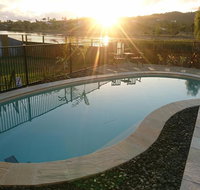 Palm Lakeside Holiday Home - Bowen Whitsundays Queensland - Accommodation Mt Buller