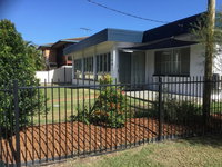 Pet Friendly home walking distance to Surf Beach - North St Woorim