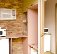 Pines Country Club Motor Inn - Accommodation Mt Buller
