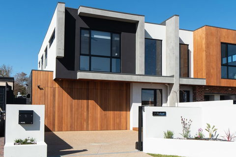 Portrush Luxury B&B - Accommodation Mt Buller 1