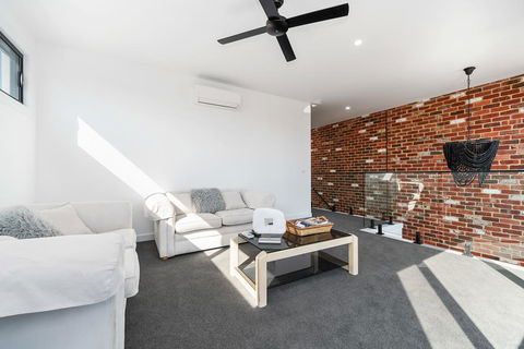 Portrush Luxury B&B - Accommodation Mt Buller 2
