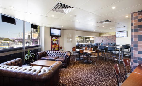 Prince Of Wales Hotel - Accommodation Mt Buller 3