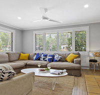 Pure Salt - beach house with pool 300m to beach - Accommodation Mt Buller