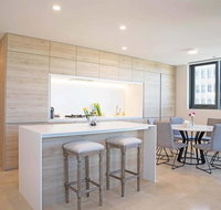 Queens Domain Luxury 2 Bed 2 Bath Apartment - Accommodation Mt Buller