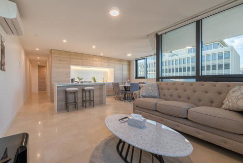 Queens Domain Luxury 2 Bed 2 Bath Apartment - Accommodation Mt Buller 3
