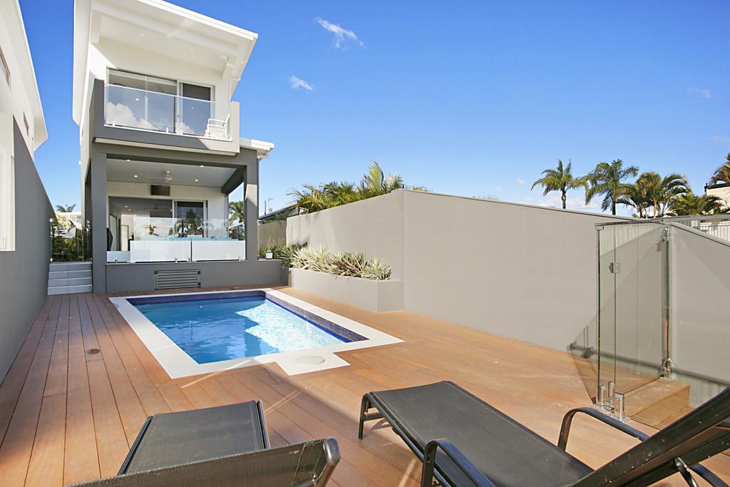 Bundall QLD Accommodation Mt Buller