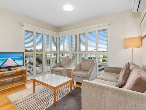 RESORT ON THE BEACH 7225 Dual Room - Accommodation Mt buller 3