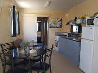 Rocks Retreat Cabin 3 - Lobster