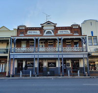 Royal Hotel - Accommodation Mt Buller