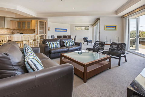 SEA GRANGE - MORNINGTON - Accommodation Mt Buller 3